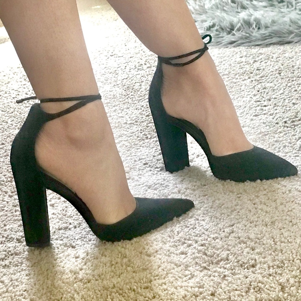 Steve Madden suede black heels